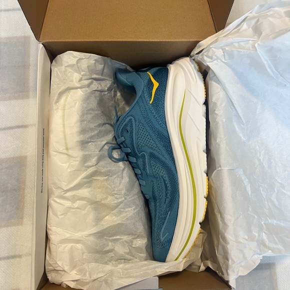 NWT Hoka Clifton 10 Running Walking Shoes - Picture 6 of 7